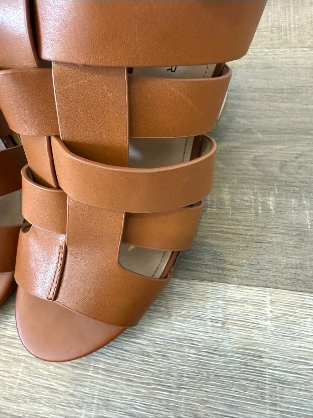 Kelsi Dagger Brooklyn Size 8 Honey Burnished Leather Gladiator Block Heel Sandal